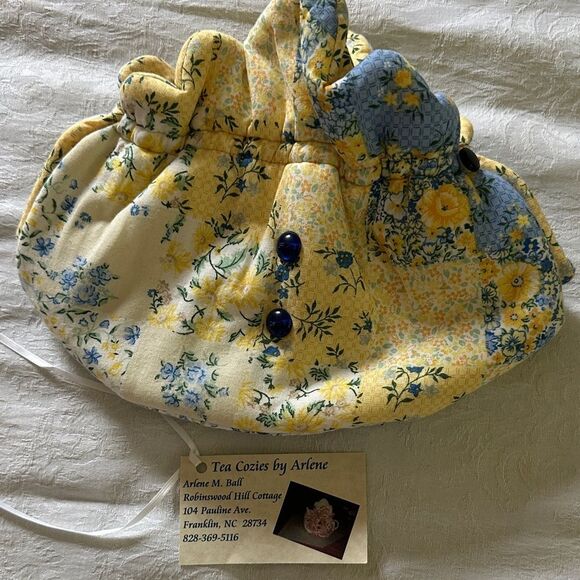 Hand Crafted Tea Cozy Floral Yellow and Blue - Picture 1 of 7